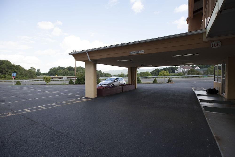 Econo Lodge Wytheville I-77 & I-81 Eksteriør bilde