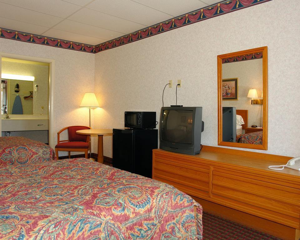 Econo Lodge Wytheville I-77 & I-81 Eksteriør bilde