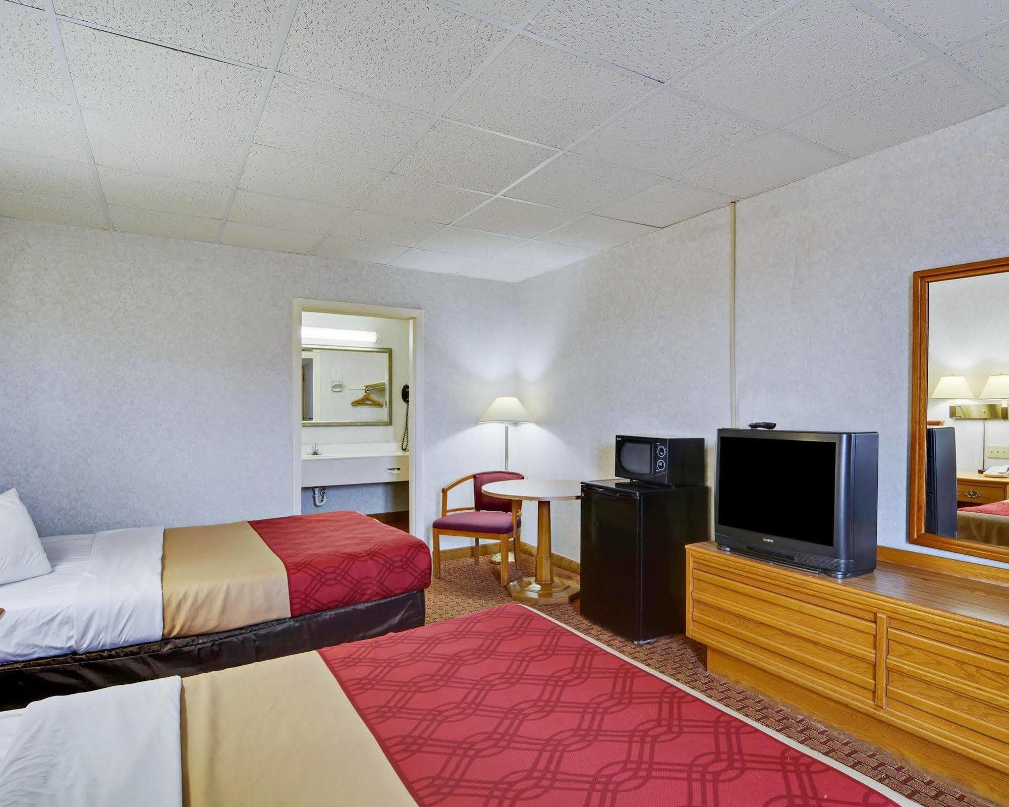 Econo Lodge Wytheville I-77 & I-81 Eksteriør bilde