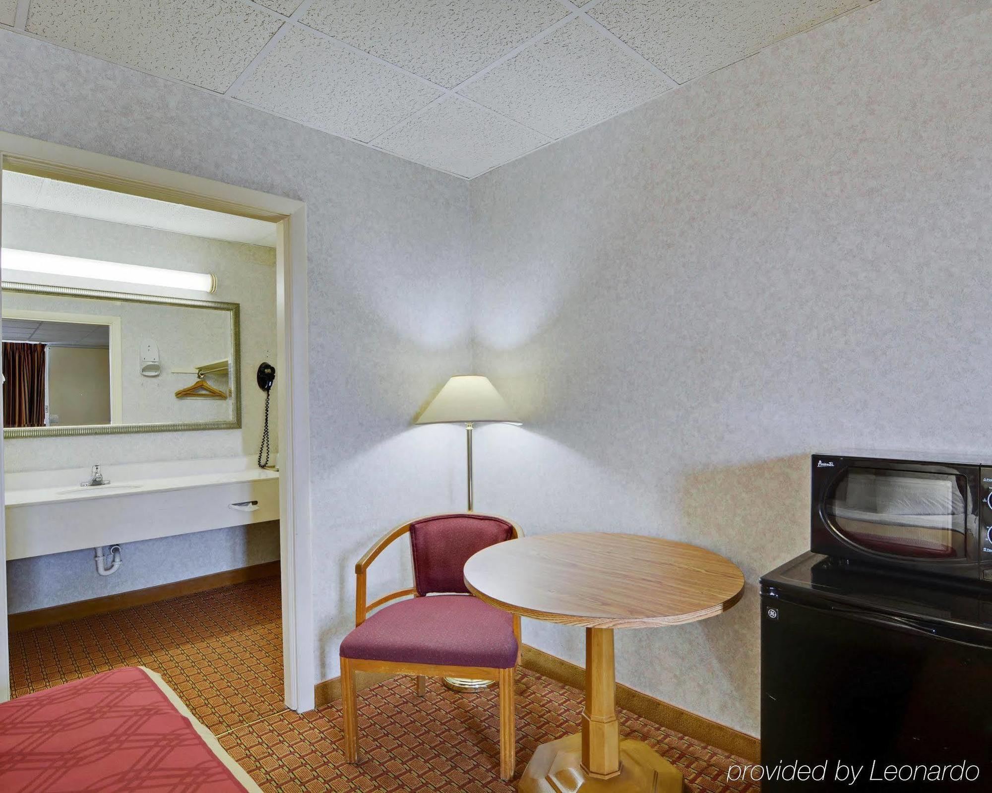 Econo Lodge Wytheville I-77 & I-81 Eksteriør bilde
